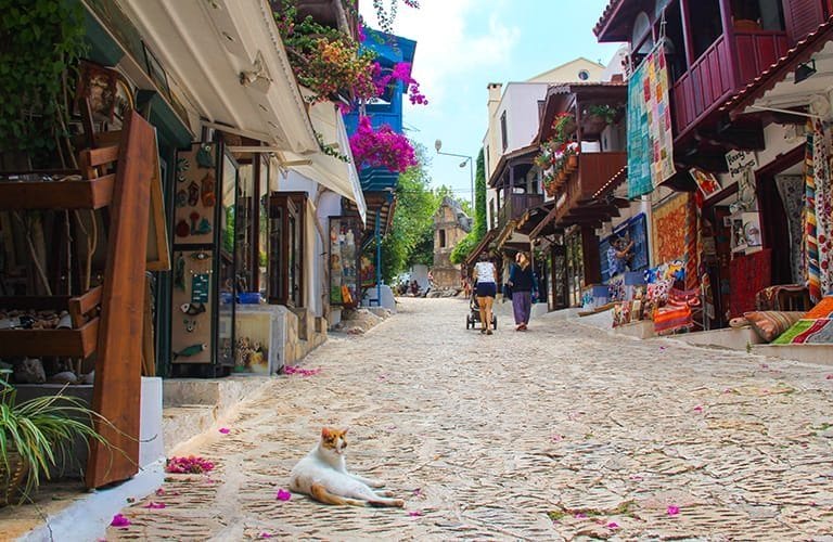 Kaş sokakları nasıl