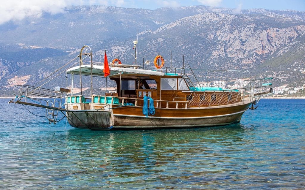 kekova-mustafa-naz-boat.jpg